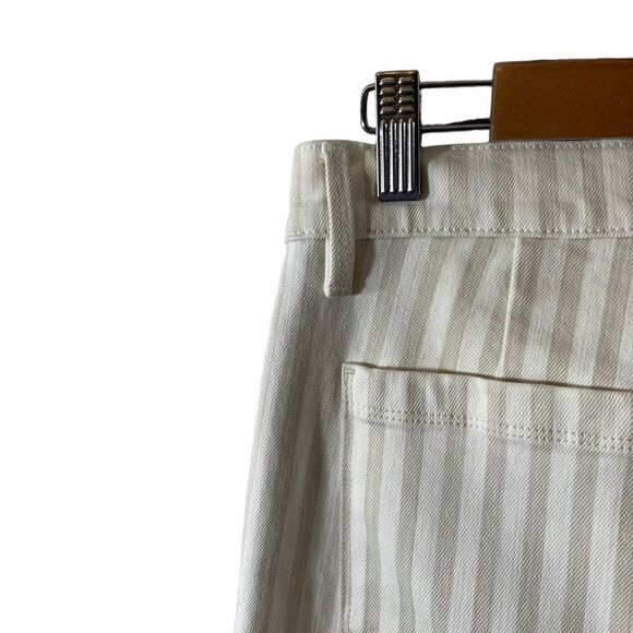 FRAME Denim Le Bardot Crop Flare in Courtyard Size 25 - Picture 8 of 9